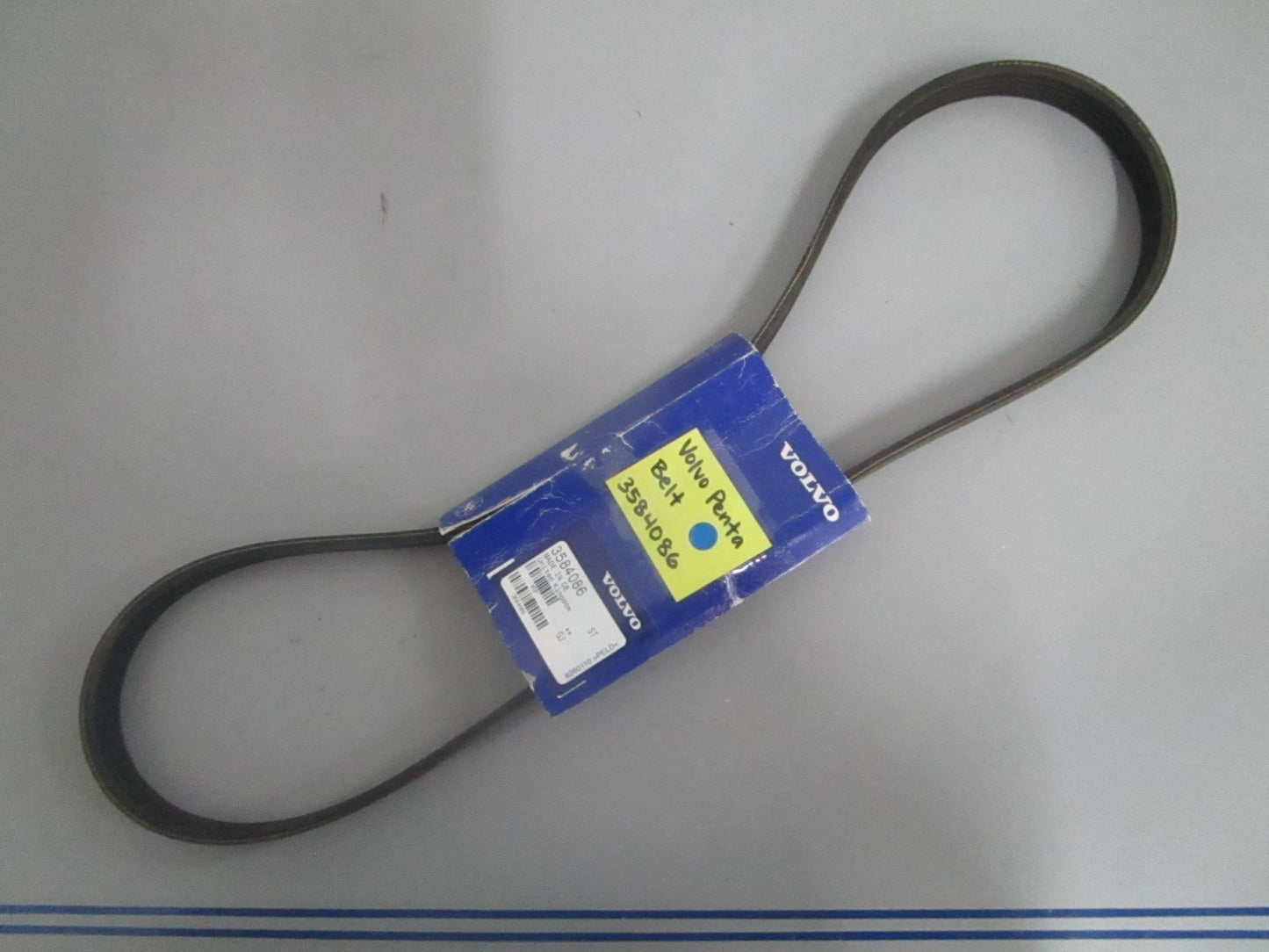 *NEW OEM* 0820 Volvo Penta Belt 3584086