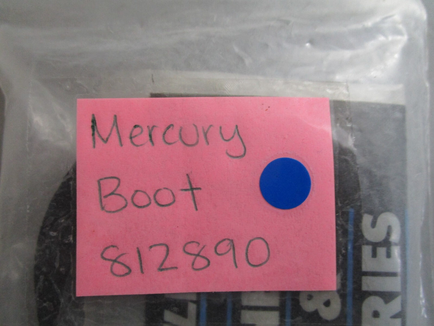 *NEW OEM* 0810 Mercury Quicksilver Boot 812890