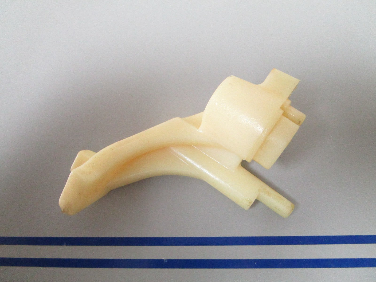 NEW OEM 317657 0317657 OMC Johnson Evinrude Lever 0720