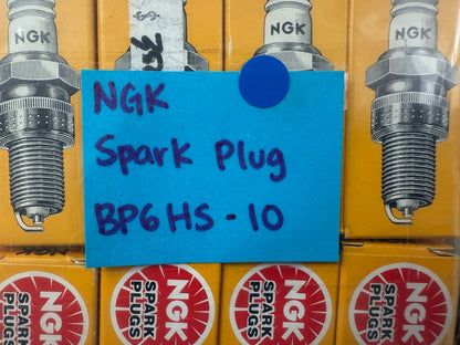 *NEW* (LOT OF 8) 0820 NGK Spark Plug BP6HS-10