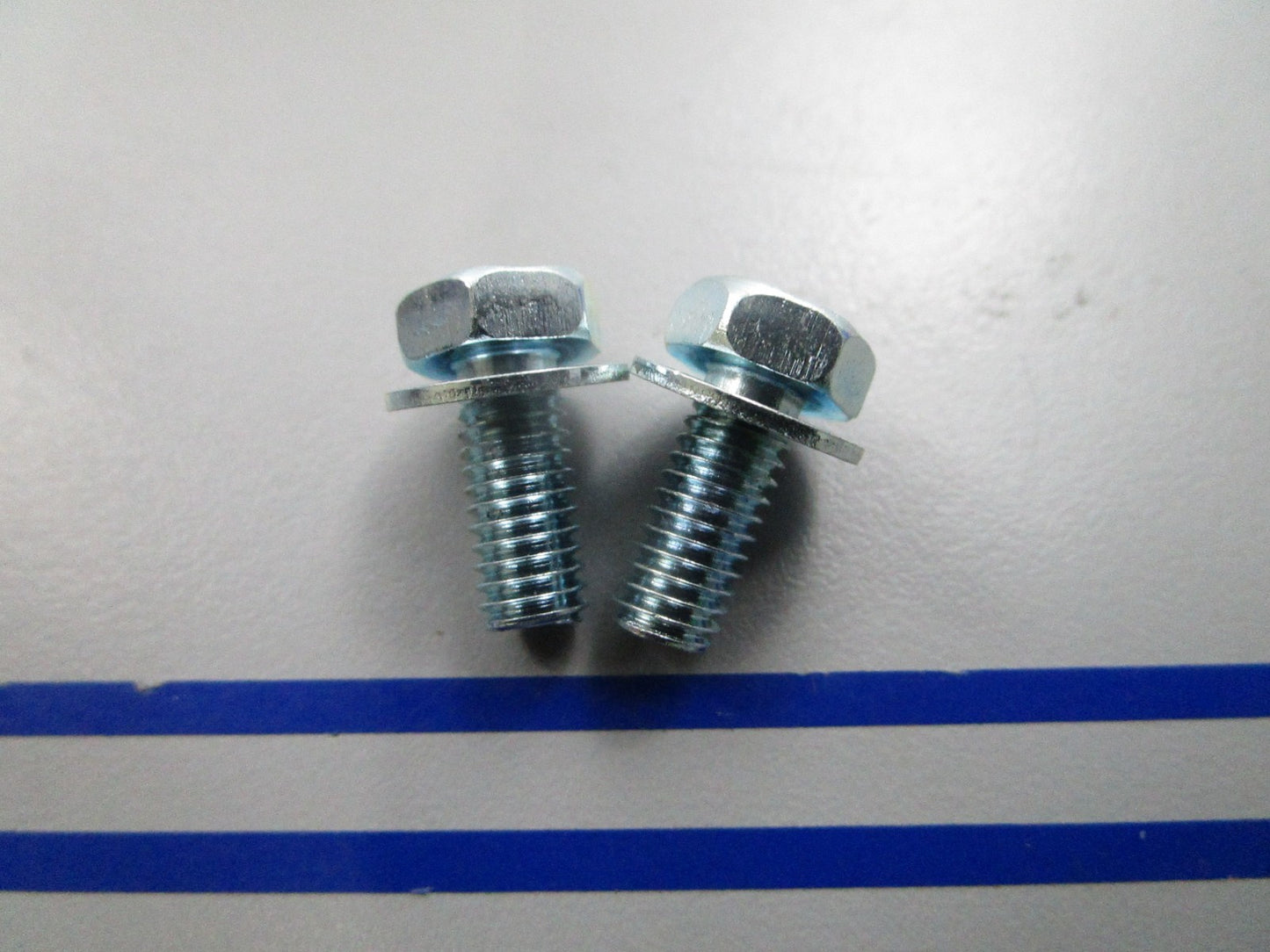 NEW OEM (LOT OF 2) Kawasaki 186B0614 Bolt 0810
