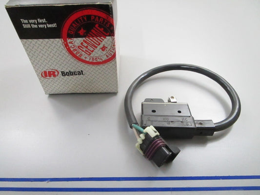 *NEW OEM* 0810 Bobcat Switch Assembly 6661150