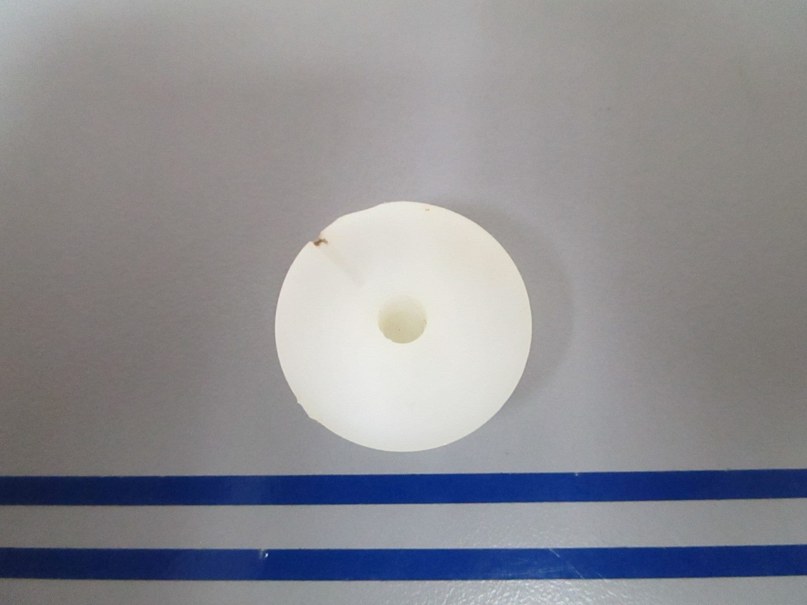 NEW OEM 308070 0308070 OMC Johnson Evinrude Housing Valve 0810