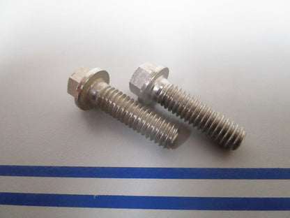 NEW OEM (LOT OF 2) 123018 0123018 OMC Johnson Evinrude Screw 0810