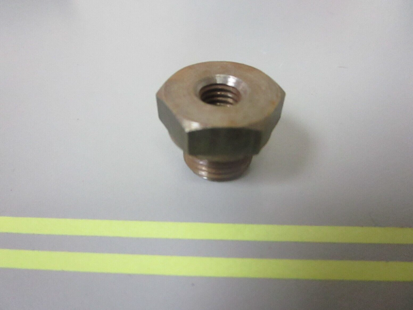 *NEW OEM* 0810 Volvo Penta Nipple 840212