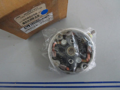 *NEW OEM* 0820 OMC Johnson Evinrude Commutator Cap 585266 0585266