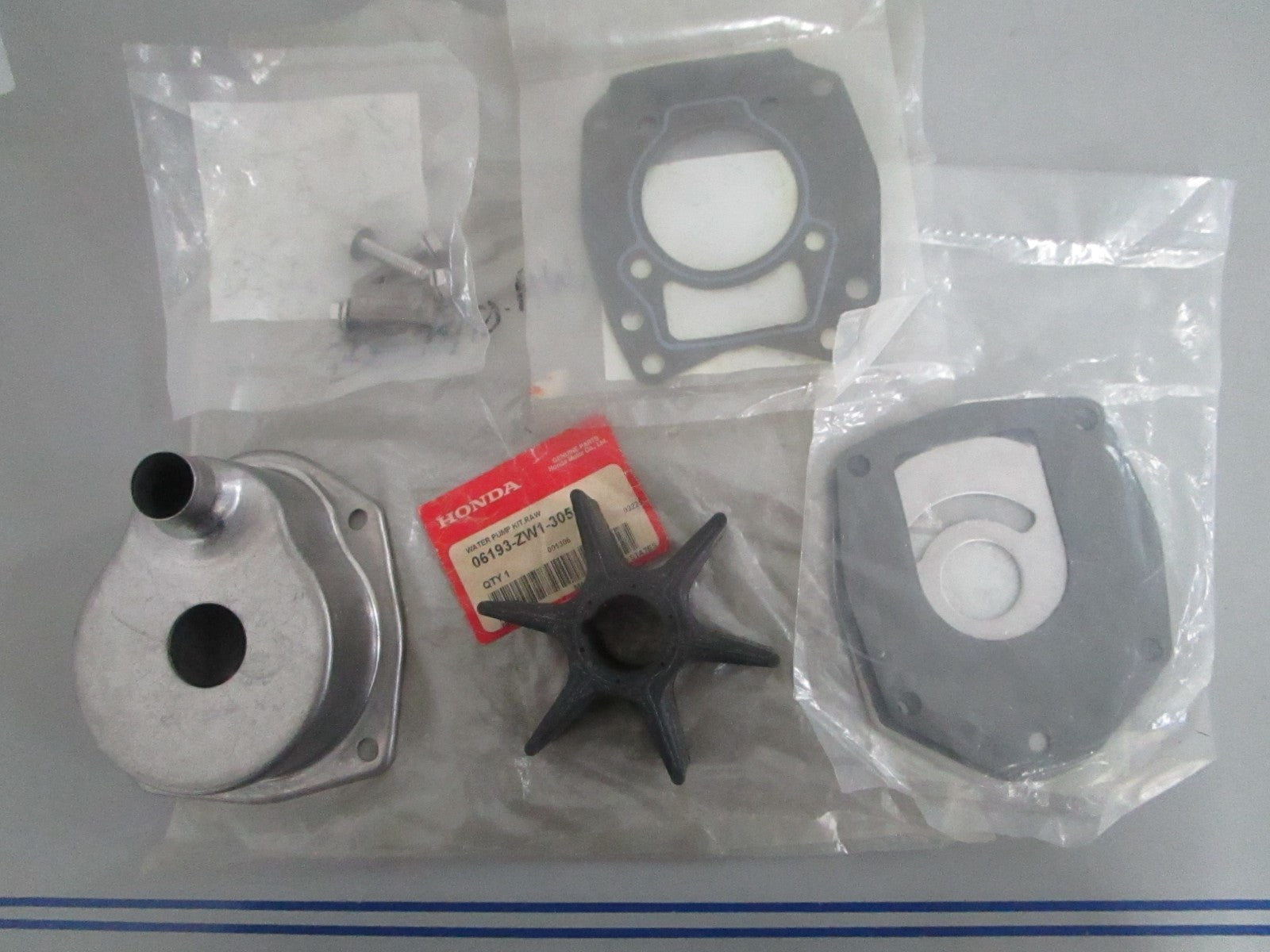 NEW OEM 06193-ZW1-3050 Honda Water Pump Kit 0820