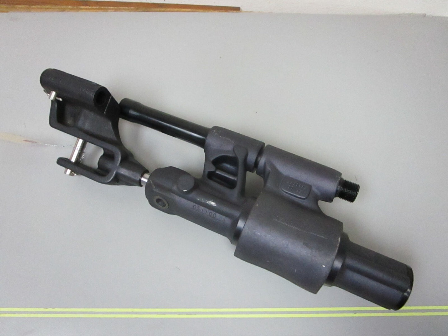 *NEW OEM* 0720 Volvo Penta Power Steering Actuator 3860883 21910902