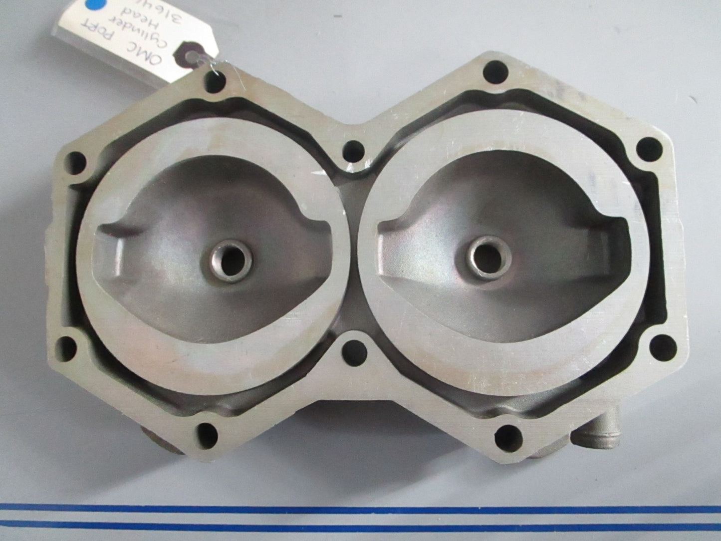 NEW OEM 316466 0316466 OMC Johnson Evinrude PORT Cylinder Head 0820