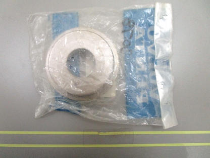 *NEW OEM* 0750 Volvo Penta BUSHING 3652020