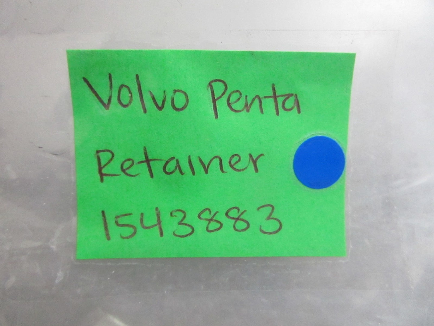 *NEW OEM* 0820 Volvo Penta Retainer 1543883