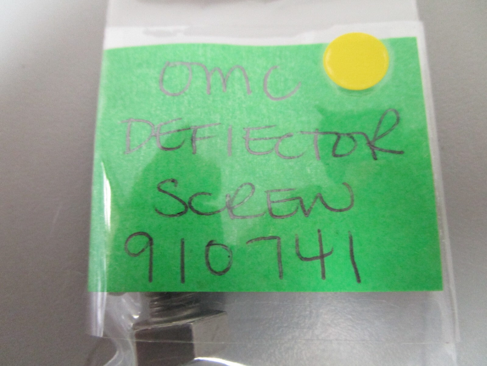 *NEW OEM* 0810 OMC Johnson Evinrude Detector Screw 910741 0910741