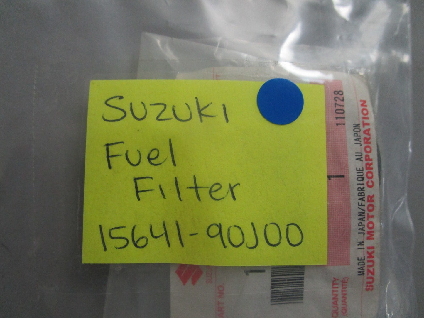 *NEW OEM* 0810 Suzuki Fuel Filter 15641-90J00