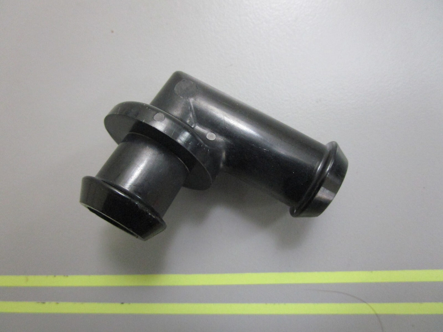 *NEW OEM* 0810 Mercury Quicksilver Elbow 65197