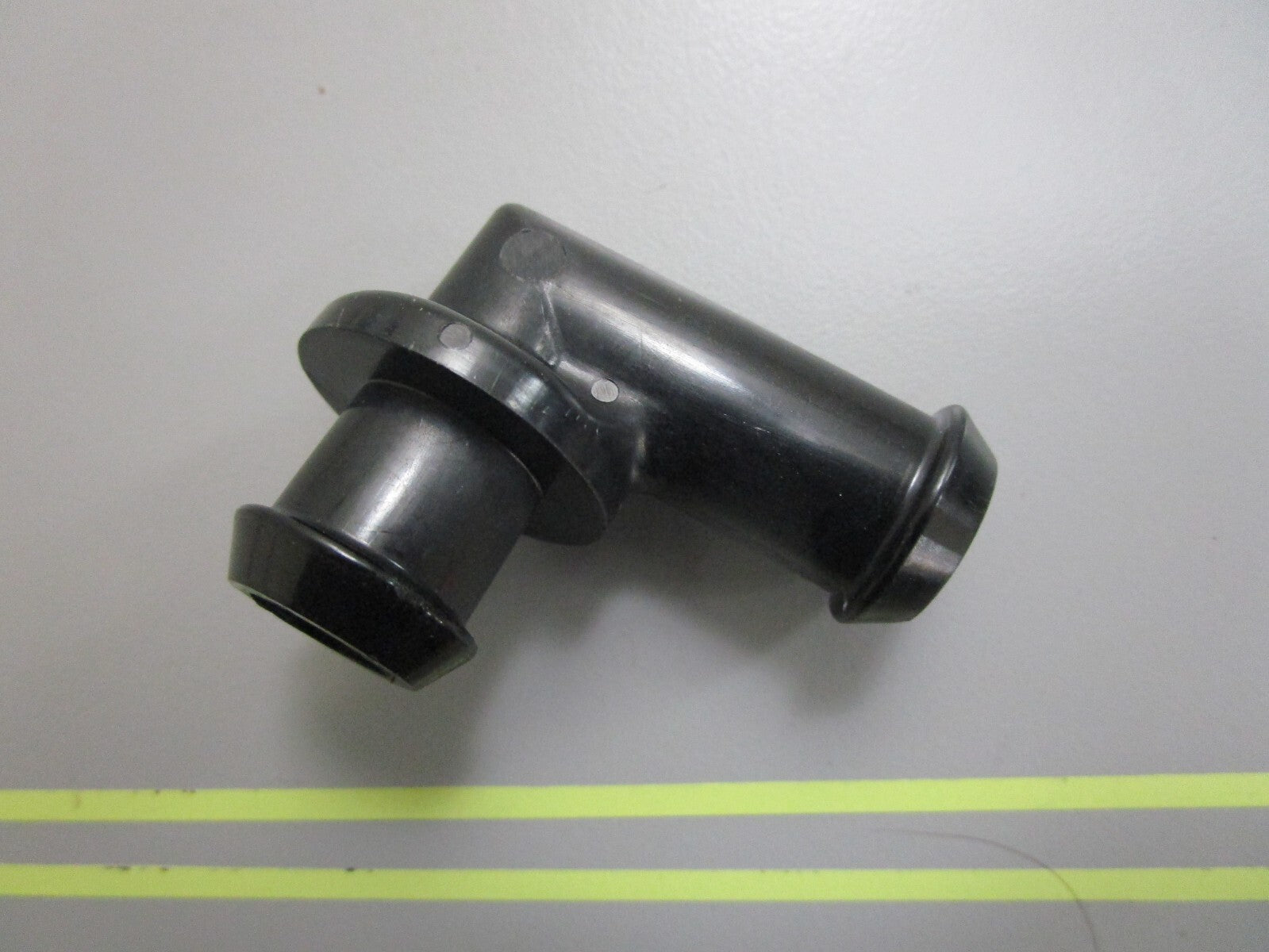 *NEW OEM* 0810 Mercury Quicksilver Elbow 65197