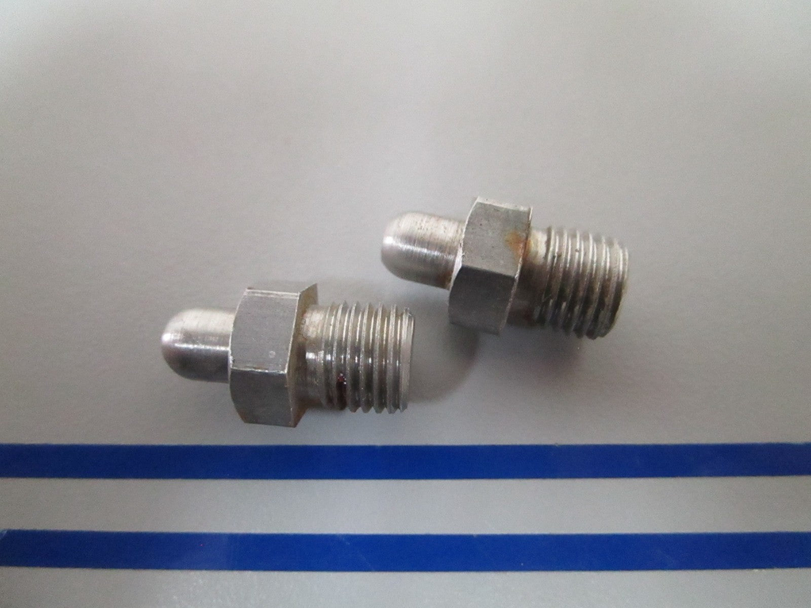 NEW OEM (LOT OF 2) 307457 0307457 OMC Johnson Evinrude Fitting 0810
