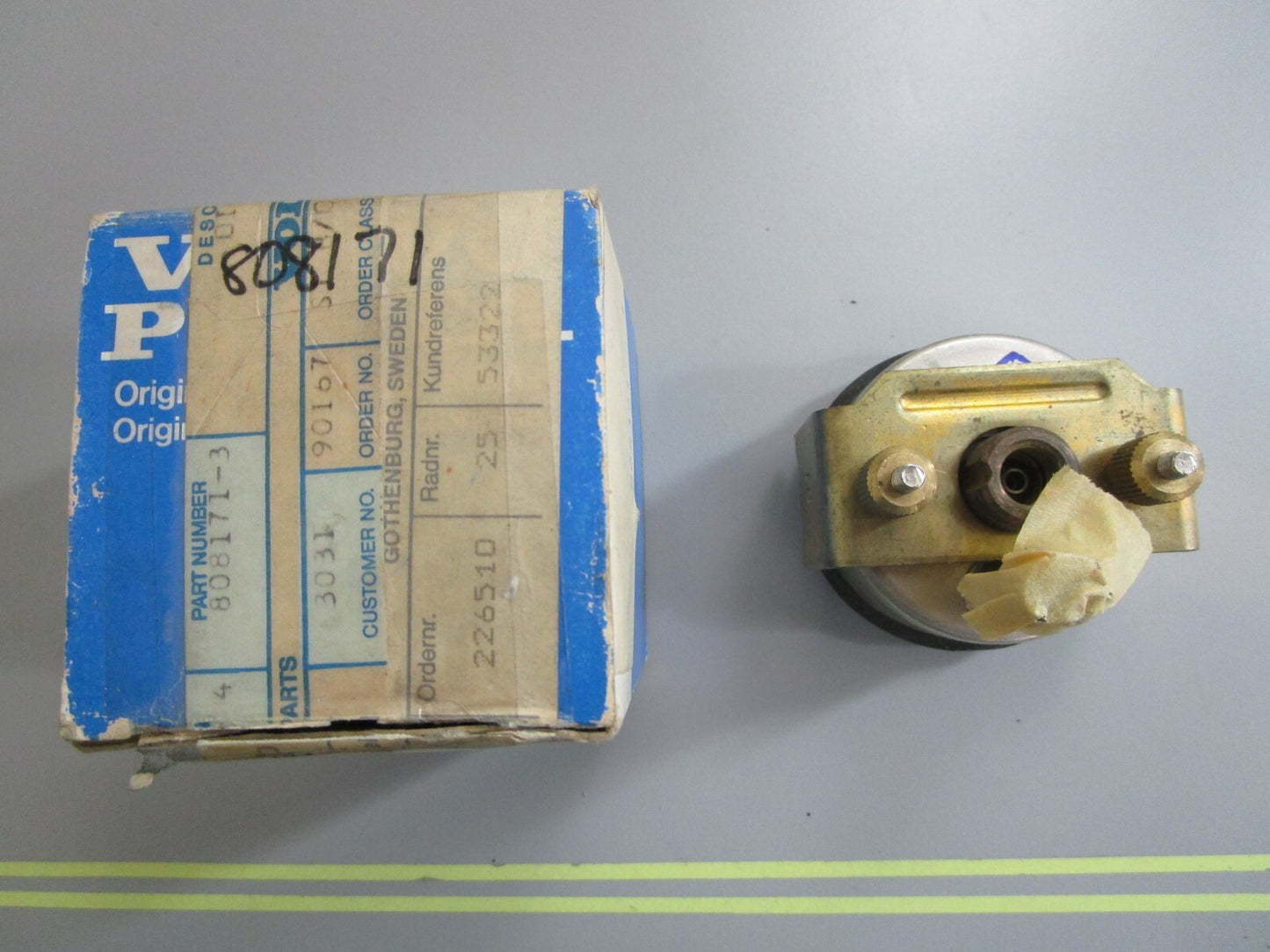 *NEW OEM* 0820 Volvo Penta Engine Oil Pressure Gauge 100 PSI 808171
