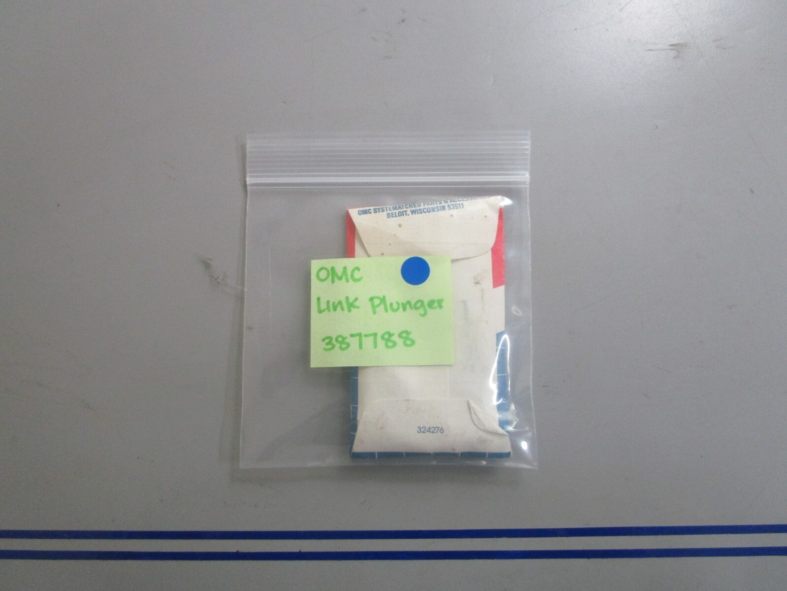 *NEW OEM* 0810 OMC Johnson Evinrude Link Plunger 387788 0387788