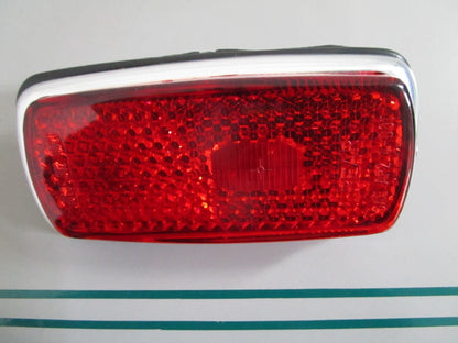 NEW OEM 0008260641 Mercedes-Benz RH Rear Reflector 0820