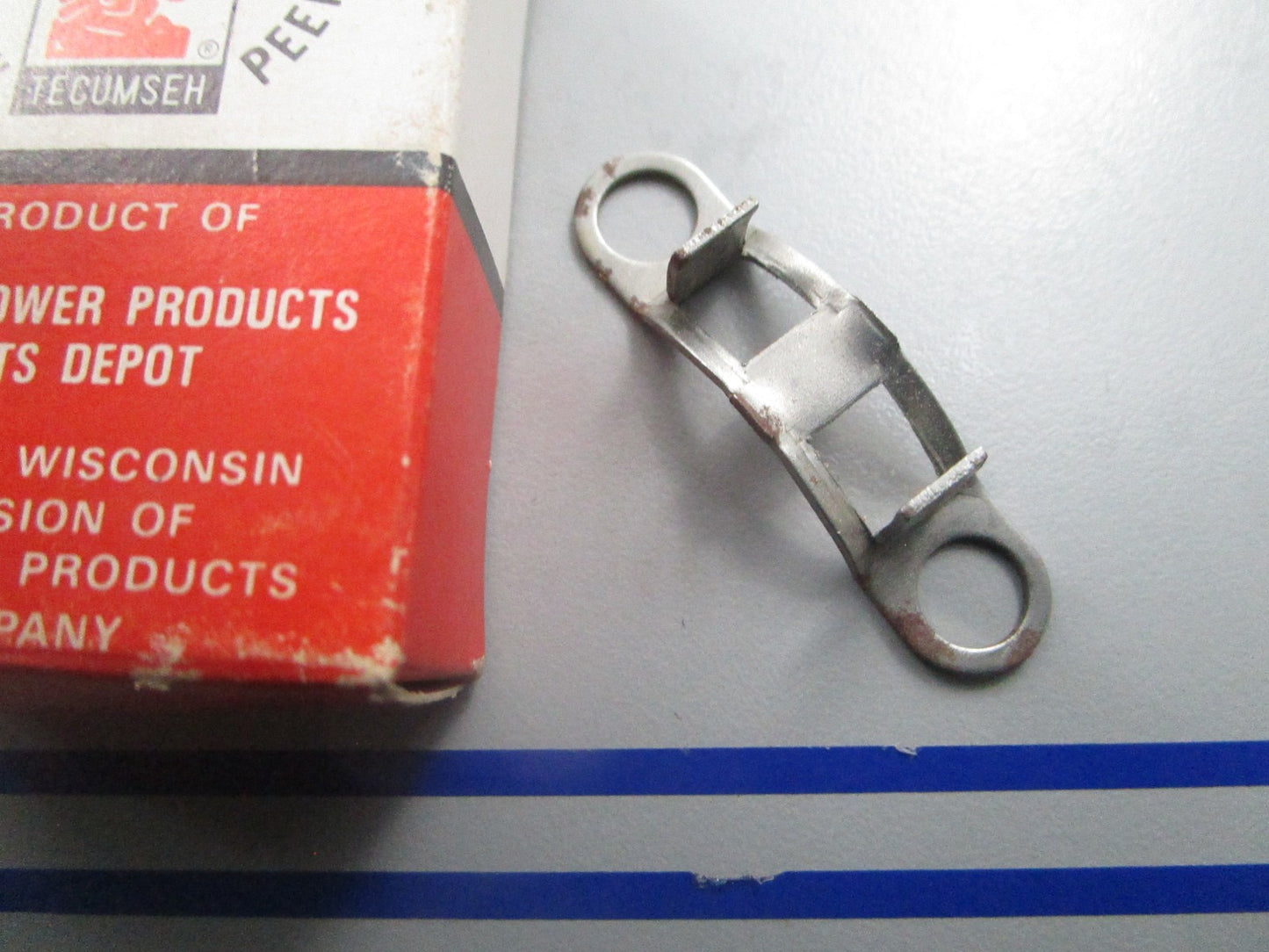 *NEW OEM* 0810 Tecumseh Lock Plate 32609