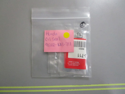 *NEW OEM* 0810 Honda Oil Seal 91202-KA3-711