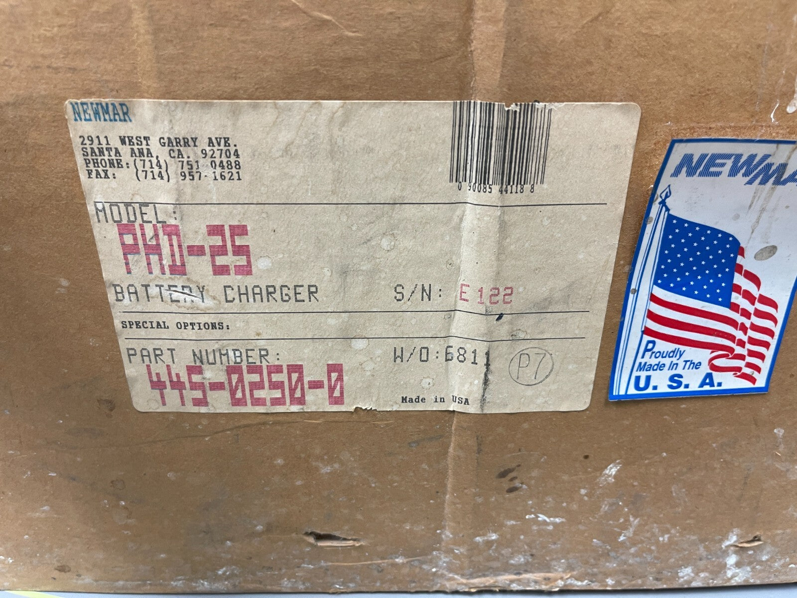 *NEW OEM* 0720 Newmar 30 DC Amperes PHD-25 Battery Charger 445-0250-0