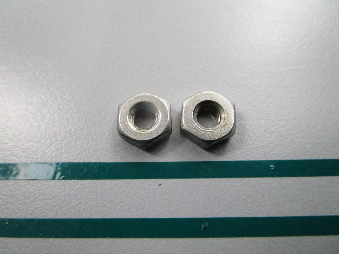 NEW OEM (LOT OF 2) 328712 0328712 OMC Johnson Evinrude Nut 0810