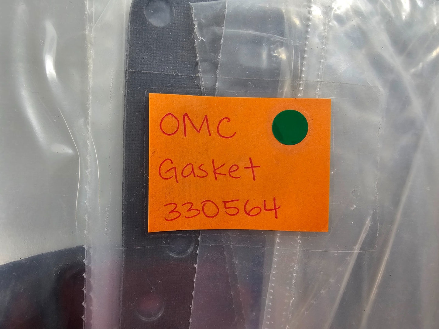 NEW OEM 330564 0330564 OMC Johnson Evinrude Gasket 0810
