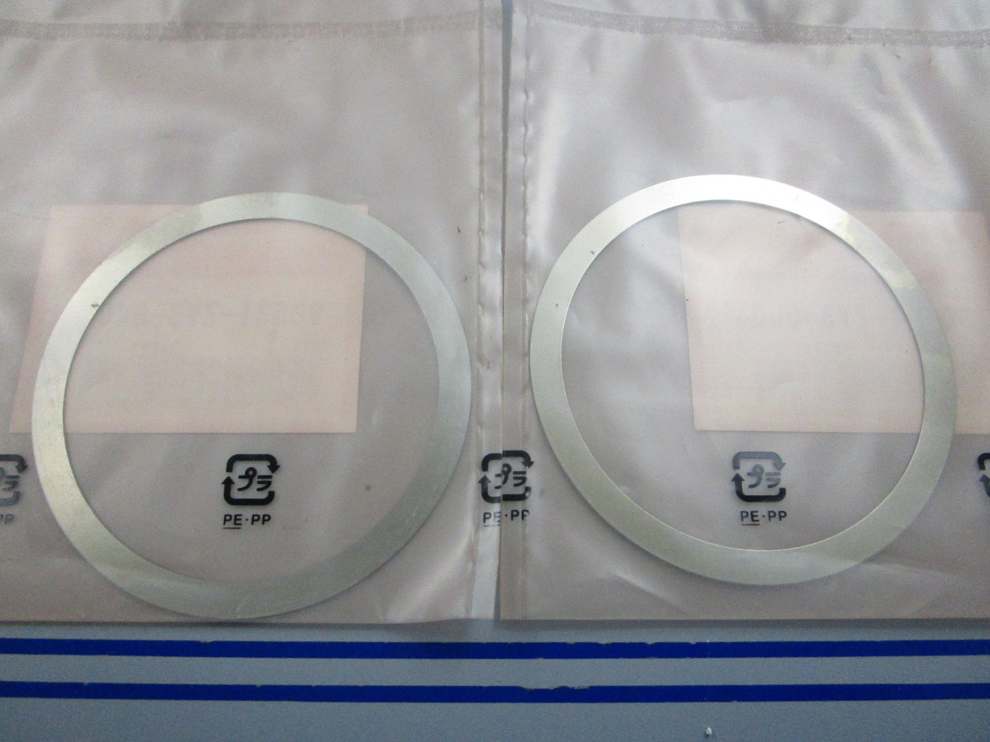 NEW OEM (LOT OF 2) 90531-ZY3-000 Honda Shim 0810
