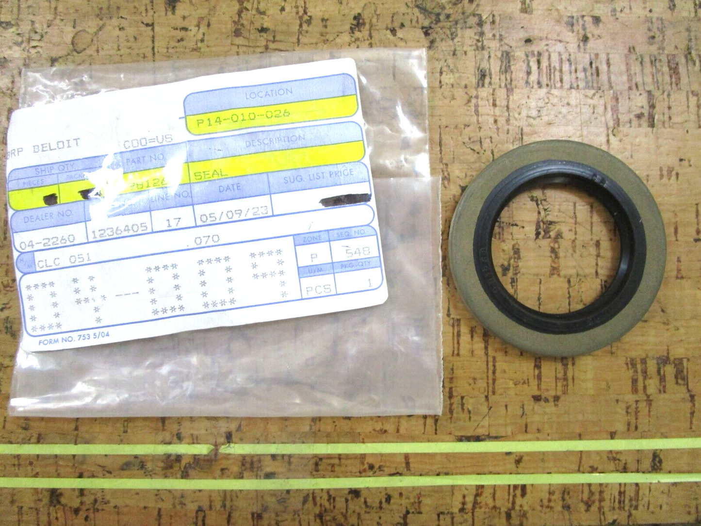 *NEW OEM* 0750 OMC Johnson Evinrude SEAL 981268 0981268