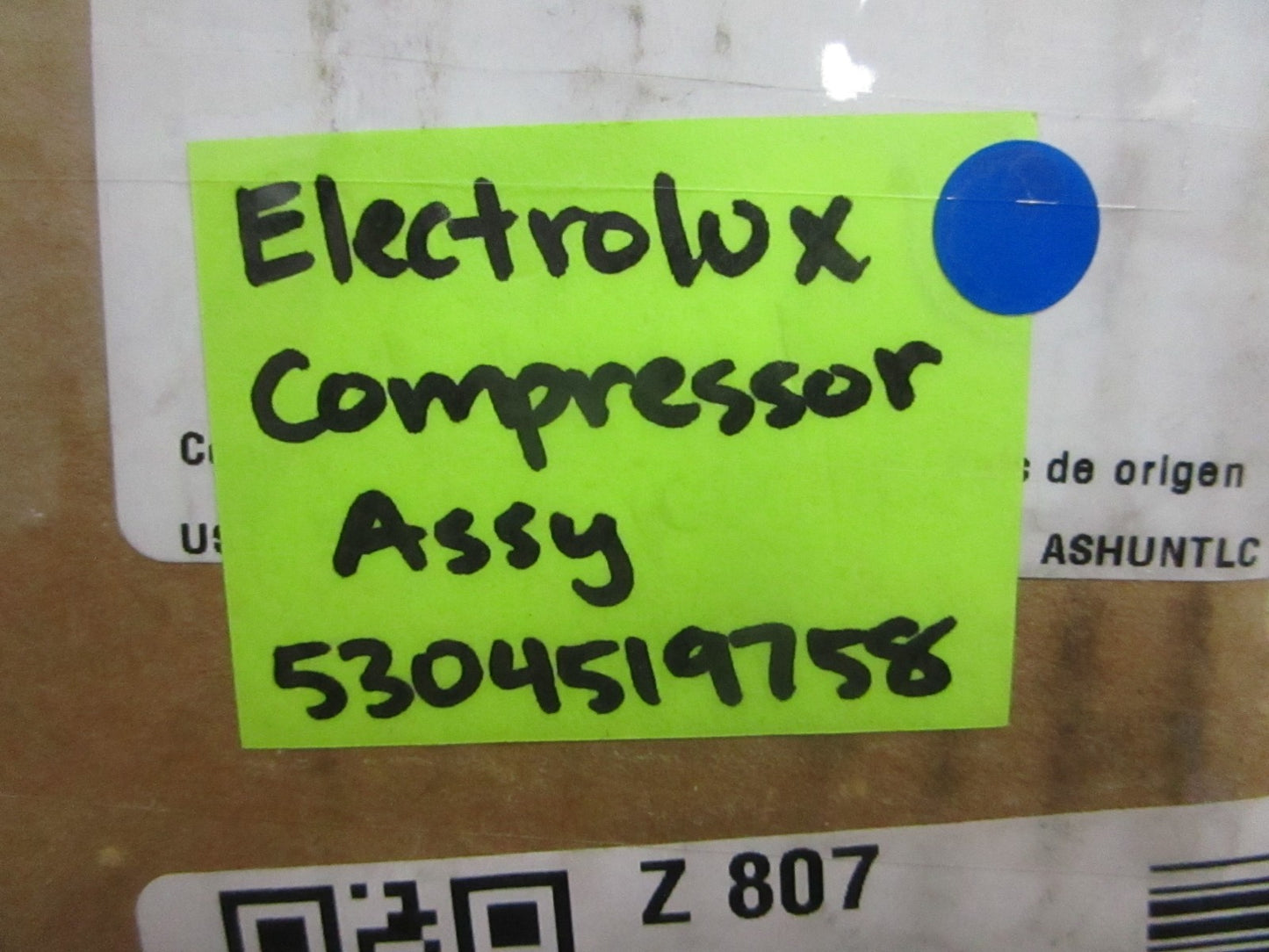 *NEW OEM* 0820 Electrolux Compressor Assy 5304519758