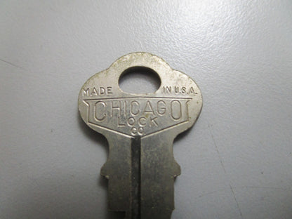 *NEW OEM* 0810 OMC Johnson Evinrude Ignition Key KF13 501528 0501528