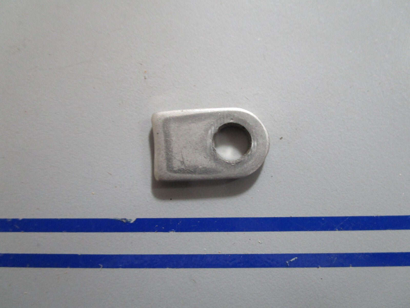 *NEW OEM* 0810 Volvo Penta Clamp Plate 831917