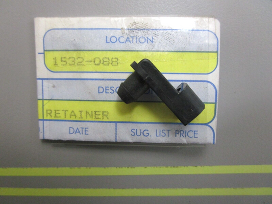 *NEW OEM* 0810 OMC Johnson Evinrude Retainer 332697 0332697