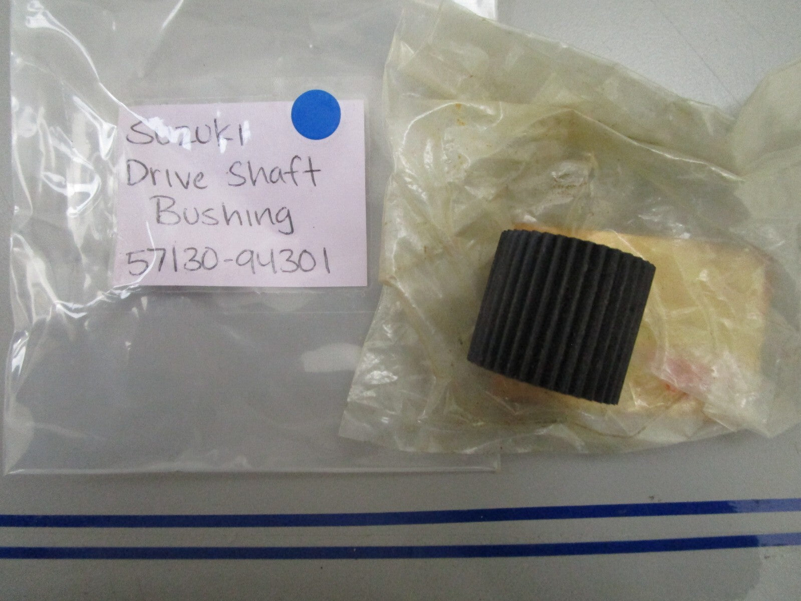 *NEW OEM* 0810 Suzuki Drive Shaft Bushing 57130-94301