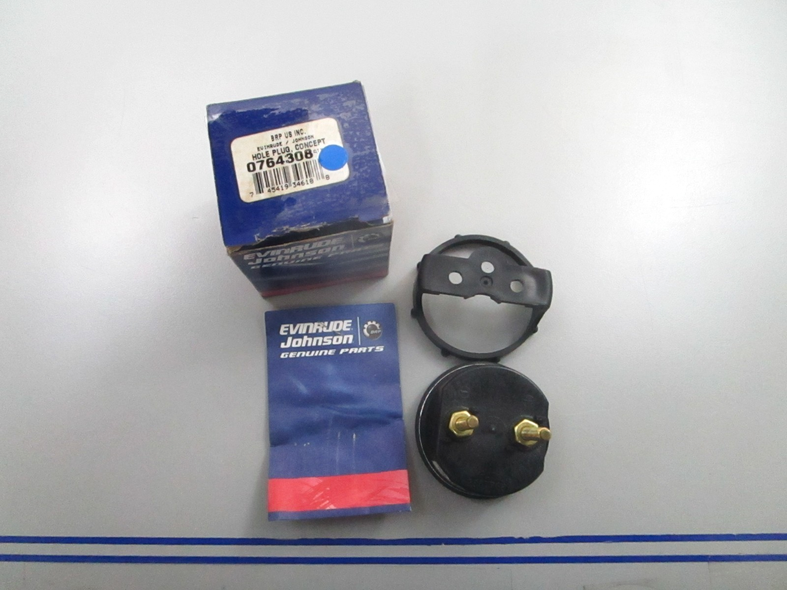 *NEW OEM* 0810 OMC Johnson Evinrude Concept Hole Plug 764308 0764308