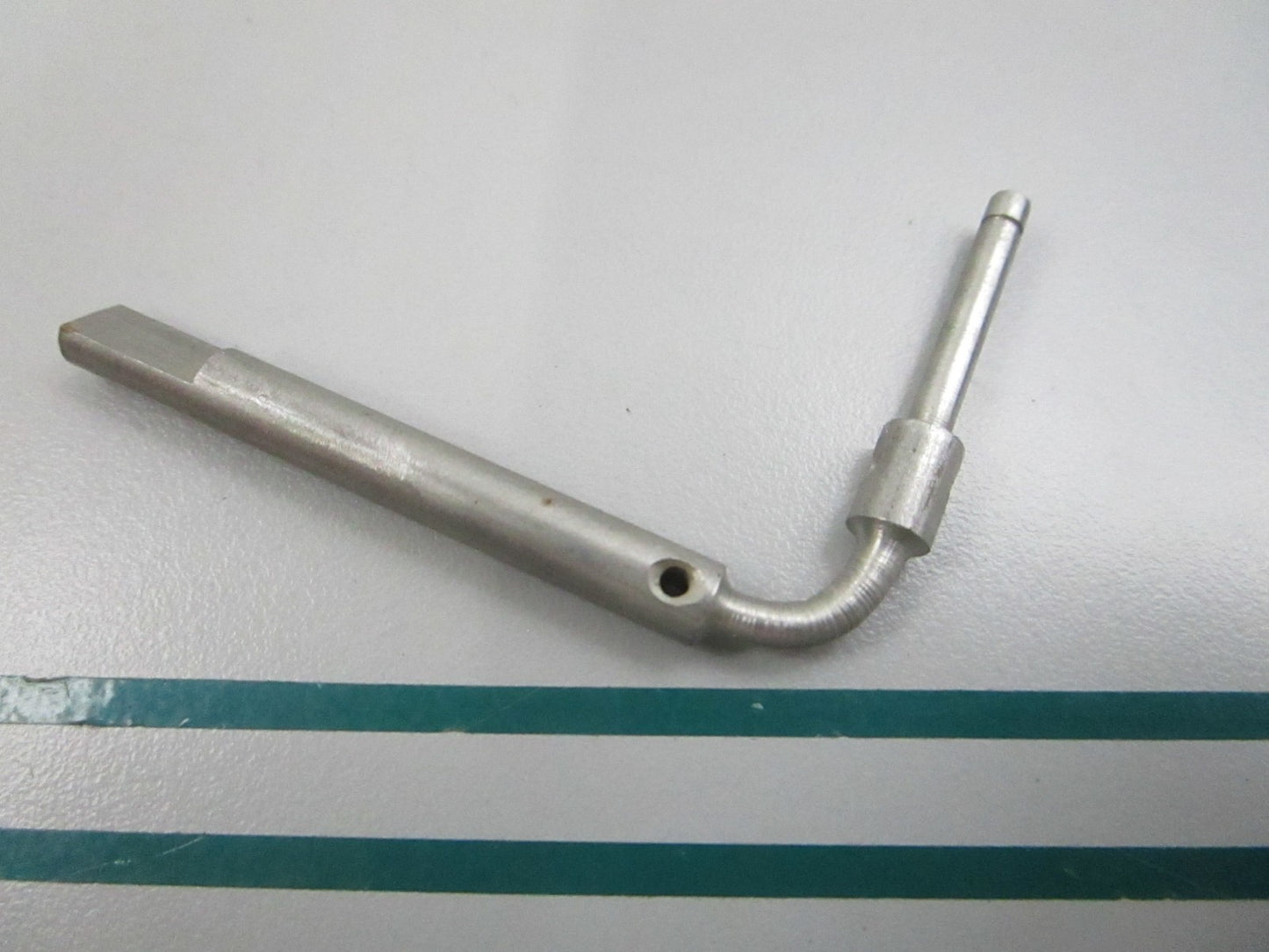 NEW OEM 304919 0304919 OMC Johnson Evinrude Throttle Cam Follower 0810
