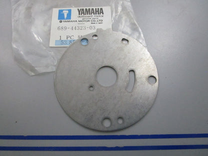 NEW OEM 689-44323-03-00 Yamaha Outer Plate 0810