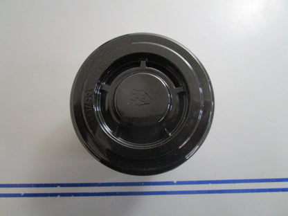 *NEW OEM* 0810 Volvo Penta Oil Filter 22057107