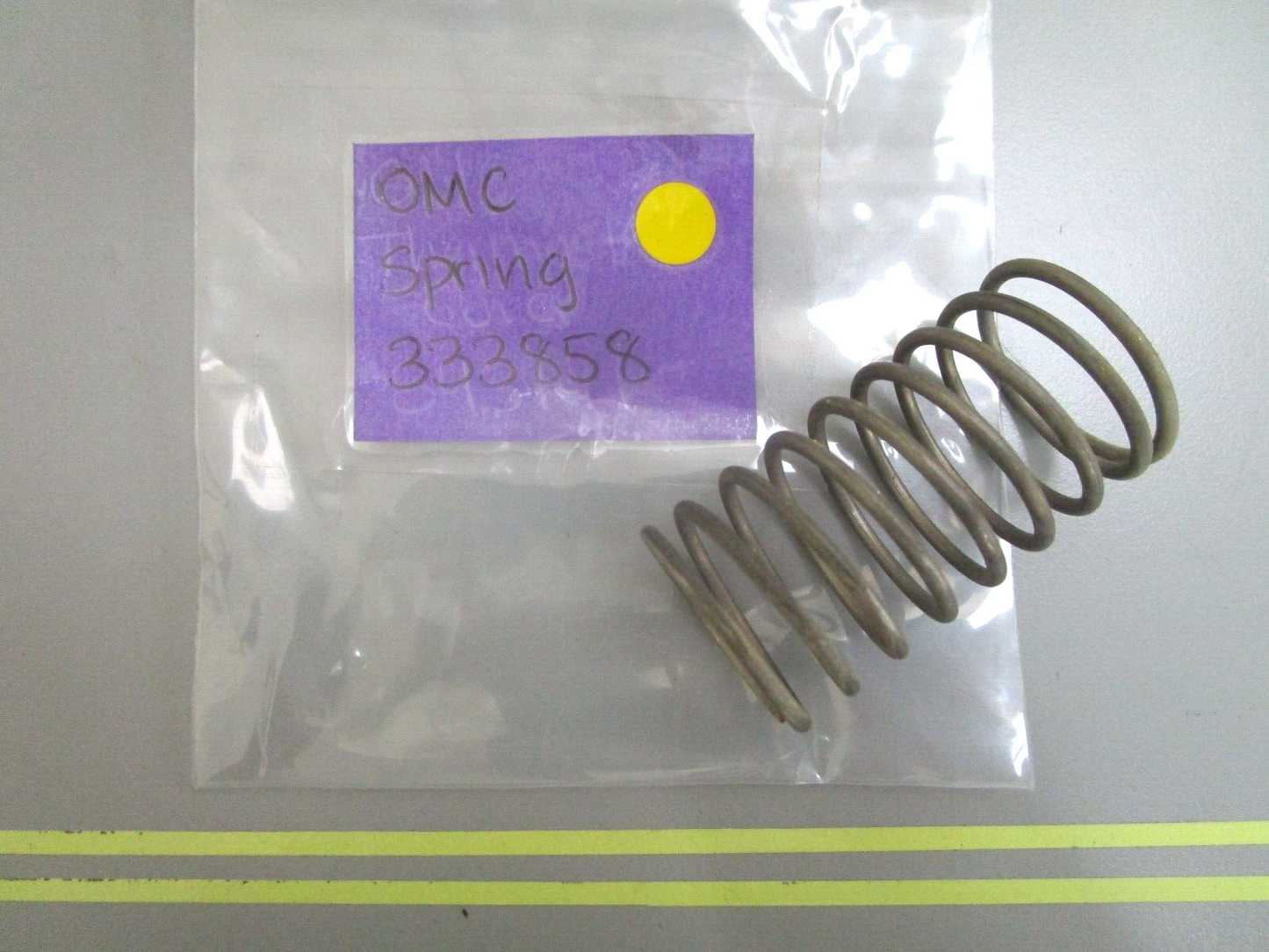 *NEW OEM* 0750 OMC Johnson Evinrude SPRING 333858 0333858