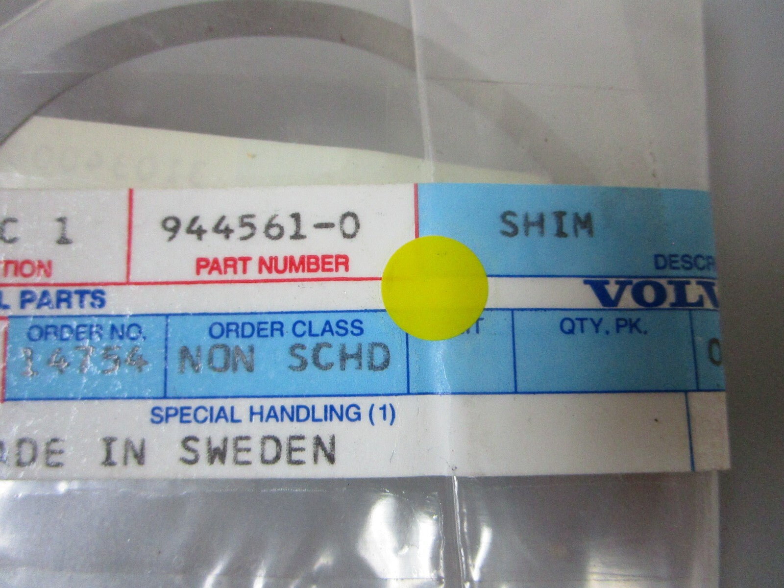 *NEW OEM* 0810 Volvo Penta Shim 944561 944561-0