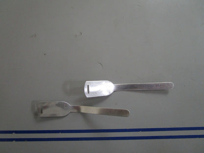 *NEW OEM* (LOT OF 2) 0810 OMC Johnson Evinrude Grommet Strap 305021 0305021