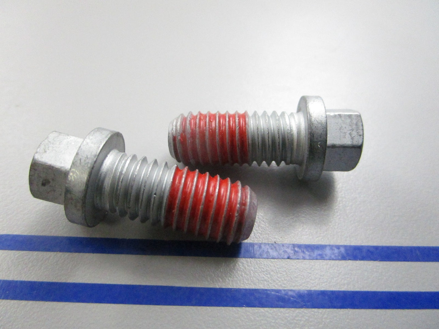 NEW OEM (LOT OF 2) 313715 0313715 OMC Johnson Evinrude Trim Tab Screw 0810