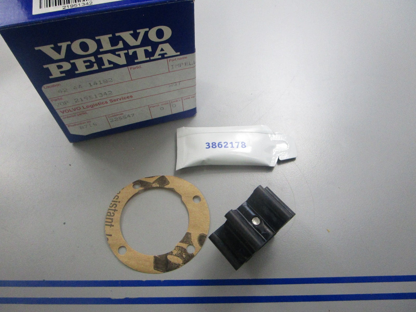 *NEW OEM* 0810 Volvo Penta Impeller Kit 21951342