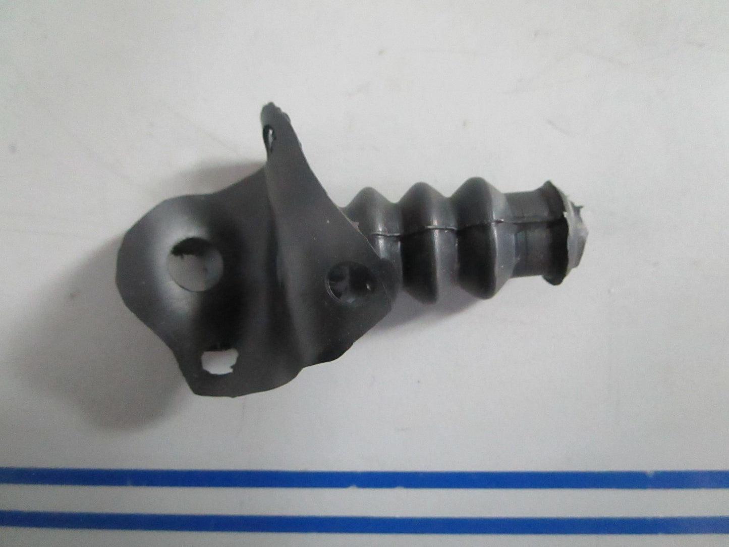 NEW OEM 309631 0309631 OMC Johnson Evinrude Rubber Shift Boot 0820