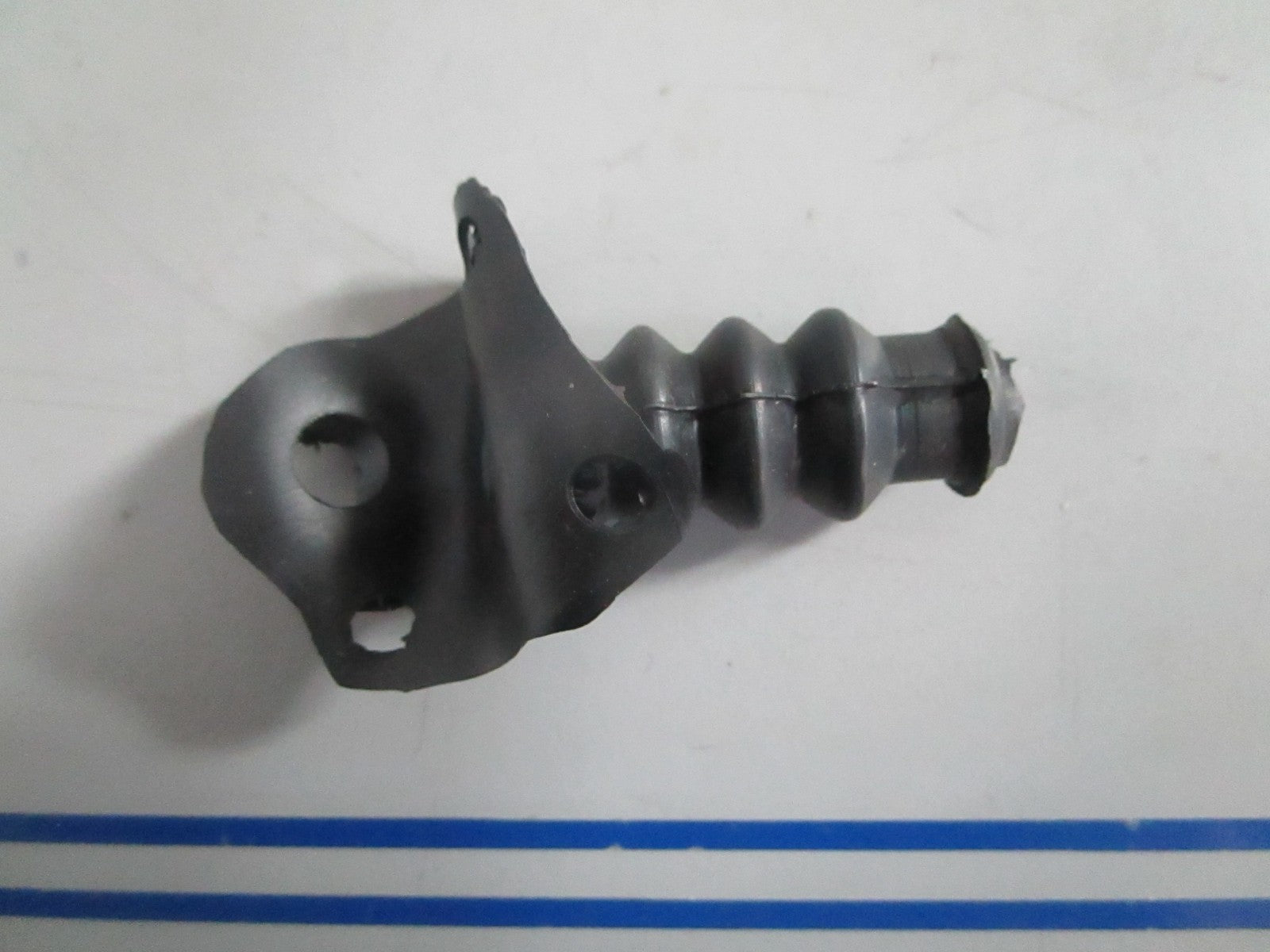 NEW OEM 309631 0309631 OMC Johnson Evinrude Rubber Shift Boot 0820