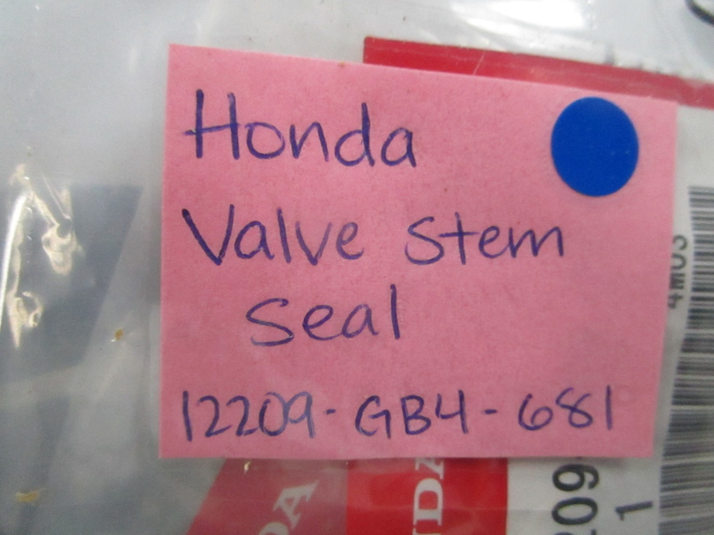 *NEW OEM* 0810 Honda Valve Stem Seal 12209-GB4-681