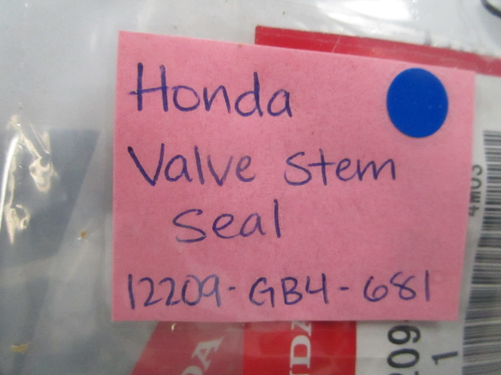 *NEW OEM* 0810 Honda Valve Stem Seal 12209-GB4-681