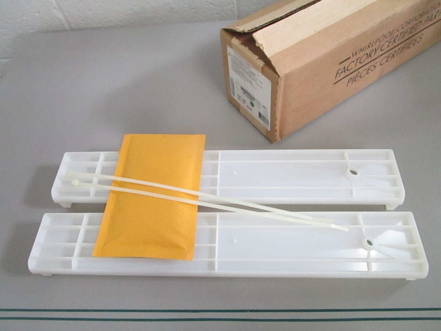 Whirlpool NEW OEM Refrigerator Evaporator Drip Pan W11457241 NOS Factory Part 08