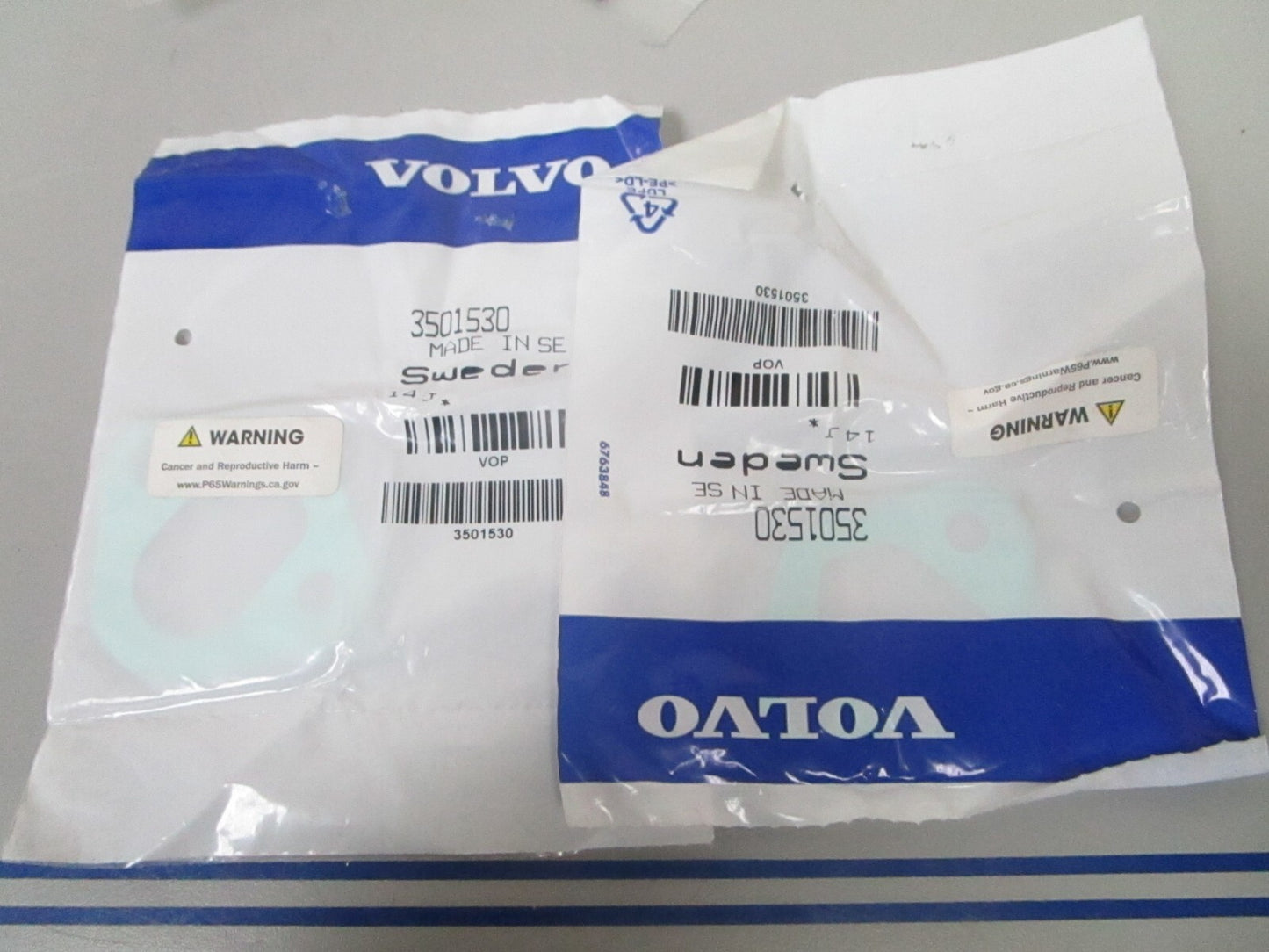 *NEW OEM* (LOT OF 2) 0810 Volvo Penta Gasket 3501530